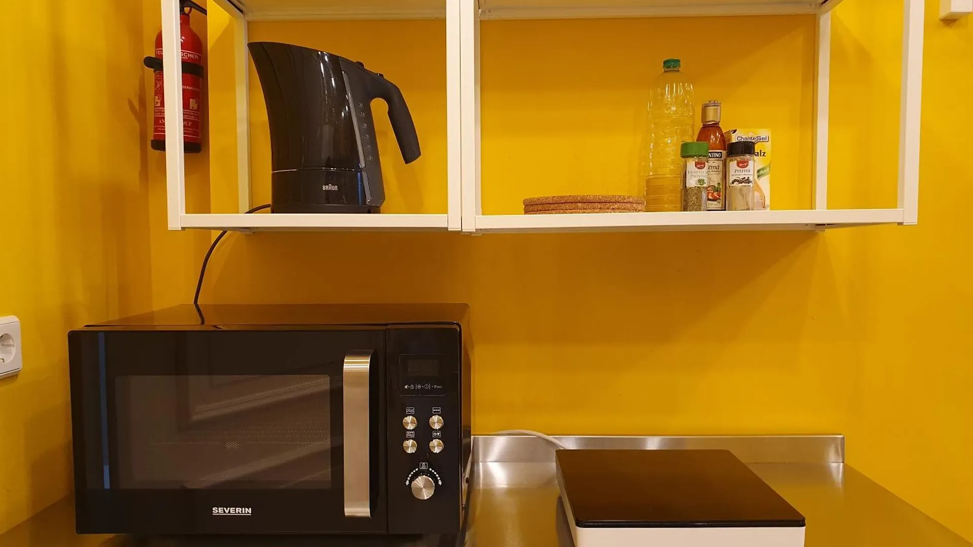 Nap Club - Stylish & Quiet Base In Vibrant Kiez Appartement Berlijn Duitsland